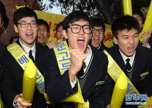 国外高考也疯狂：韩国高考被称“核战役”
