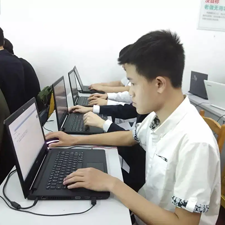 北大青鸟云南校区学员风采2021