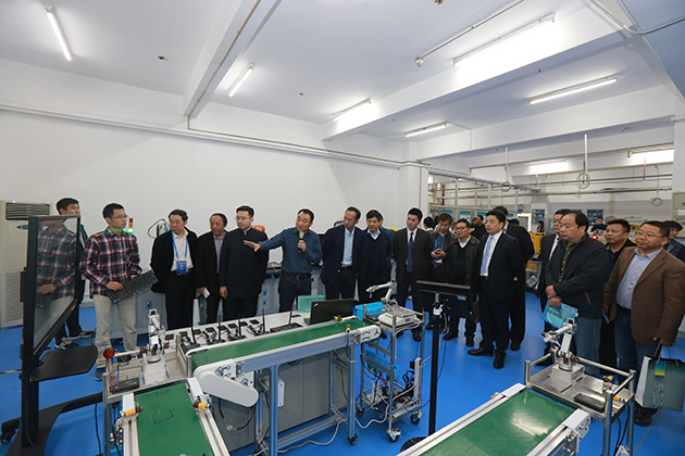 智能制造双元职教集团在我校揭牌成立