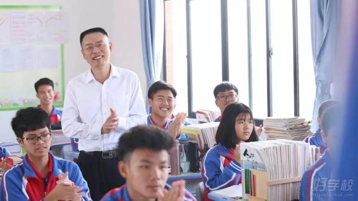 北大公学肇庆实验学校 上课情景 北大公学肇庆实验学校 上课情景