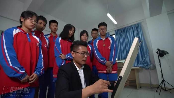 北大公学肇庆实验学校 画画现场 北大公学肇庆实验学校 画画现场