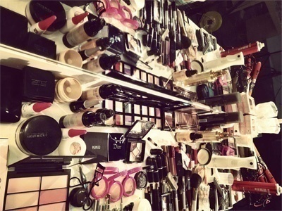 百基拉化妆学校面向全国招商