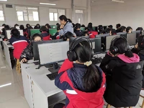 智能英语教学训练系统诚招合作伙伴